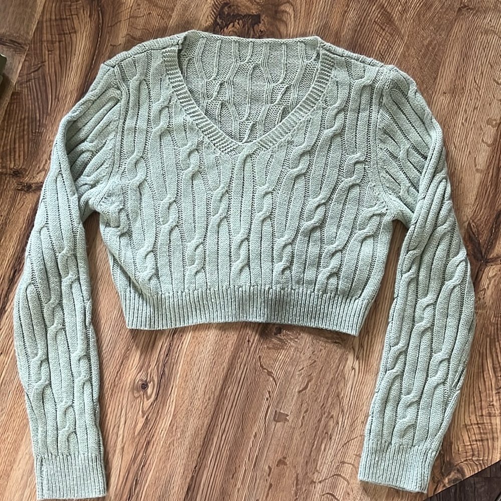Women's Green Cable Knit Sweater